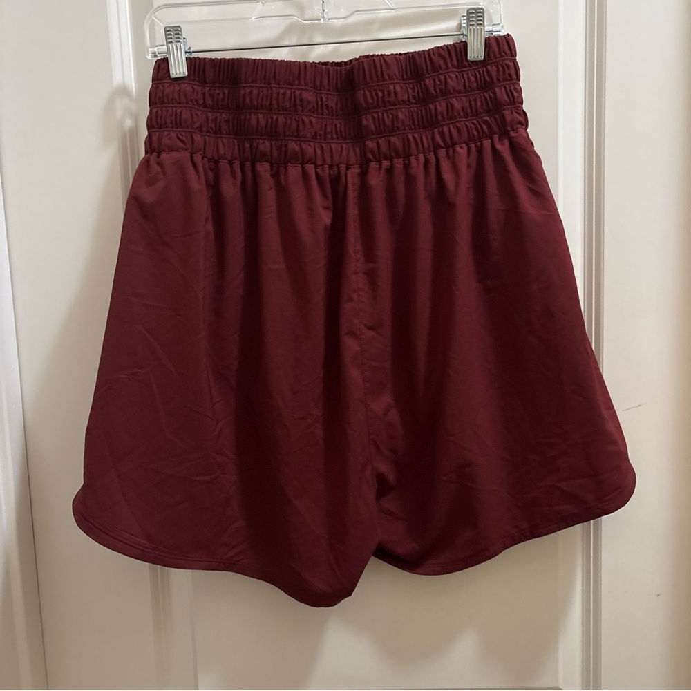 Nike One Dri-FIT Ultra High Waisted 3" Lined Gym Shorts Womens 2XL Burgundy - Picture 3 of 4